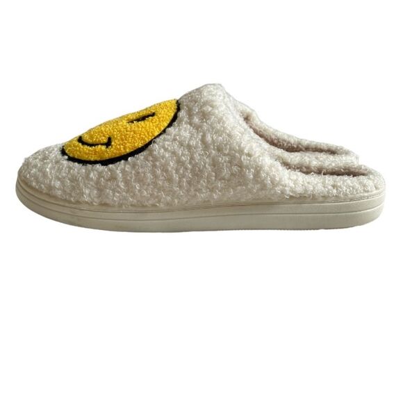NEW Molatin Fuzzy Smiley Face Slippers Size W 10.5-11 M 9-10 Emoji Loungewear - Picture 8 of 15